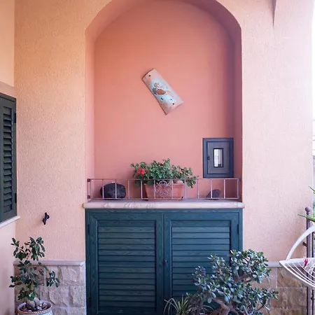 Casa Near Cefalu بيت للعطل *
